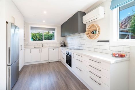 Photo of property in 12 Farrington Avenue, Bishopdale, Christchurch, 8053