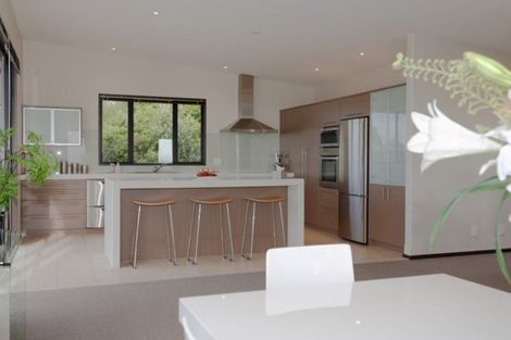 Photo of property in 2 Signal Hill Road, Mount Pleasant, Christchurch, 8081