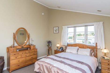 Photo of property in 26 Bluegum Road, Paraparaumu Beach, Paraparaumu, 5032