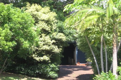 Photo of property in 12 Amelia Place, Beach Haven, Auckland, 0626