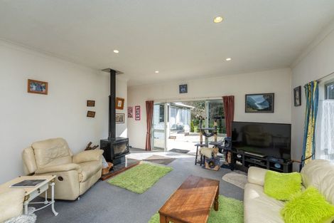Photo of property in 34 County Road, Otaki, 5512