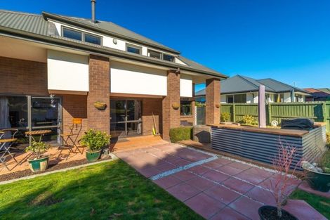 Photo of property in 243a Wainoni Road, Avondale, Christchurch, 8061