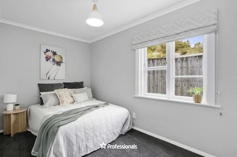 Photo of property in 21 Kennedy Grove, Stokes Valley, Lower Hutt, 5019