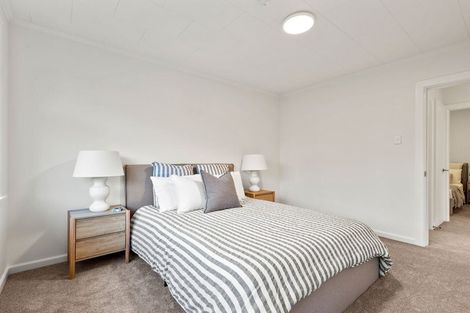 Photo of property in 51 Liverton Crescent, Bishopdale, Christchurch, 8053