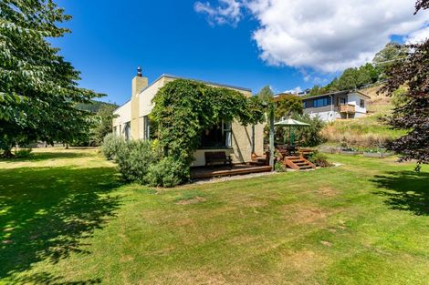 Photo of property in 8 Goodwin Street, Waihola, Milton, 9073
