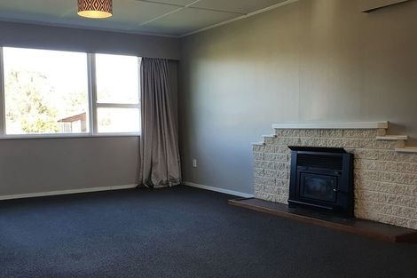 Photo of property in 1 Hardie Grove, Featherston, 5710