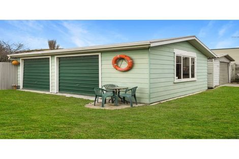 Photo of property in 69 Koputara Road, Himatangi Beach, Foxton, 4891