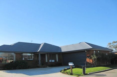 Photo of property in 9 Riegler Place, Belfast, Christchurch, 8051