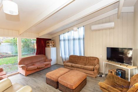 Photo of property in 12 Burrows Place, Ilam, Christchurch, 8041