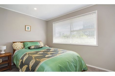 Photo of property in 7 Taynith Place, Glenfield, Auckland, 0629
