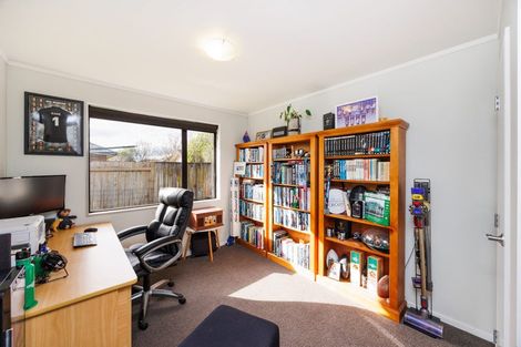 Photo of property in 55 Meridian Grove, Kelvin Grove, Palmerston North, 4414