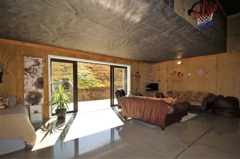 Photo of property in 211 Mcarthur Road, Springvale, Alexandra, 9391