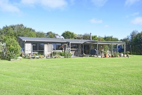 Photo of property in 210a Pukenui Road, Kaiwaka, 0573