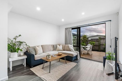 Photo of property in 6/3 Abbotleigh Avenue, Te Atatu Peninsula, Auckland, 0610