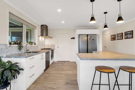 Photo of property in 17 Morrell Street, Tawhero, Whanganui, 4501