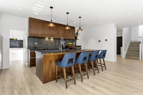 Photo of property in 9a Wolsley Avenue, Milford, Auckland, 0620