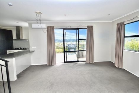Photo of property in 11 Mauku Lane, Greenhithe, Auckland, 0632