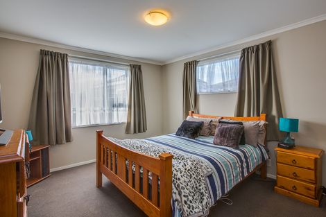 Photo of property in 1/63 Royal Crescent, Saint Kilda, Dunedin, 9012