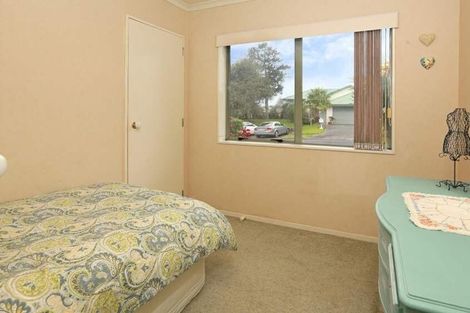 Photo of property in 10 Jubaea Place, Henderson, Auckland, 0610