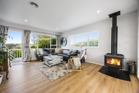 Photo of property in 29 Brigitte View, Snells Beach, 0920