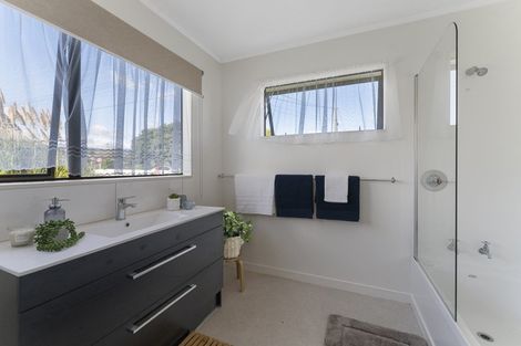 Photo of property in 214 Rangiuru Road, Otaki, 5512