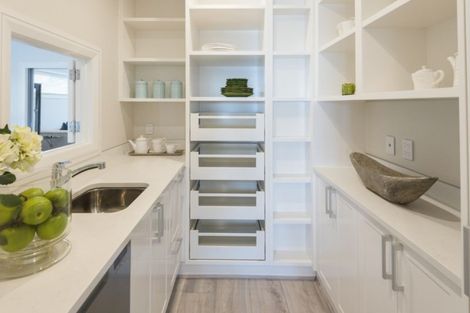 Photo of property in 3/89 Fisher Parade, Sunnyhills, Auckland, 2010