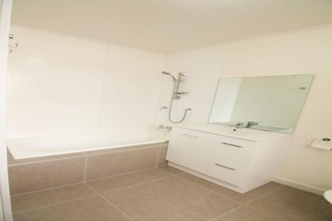 Photo of property in 1/154 Glengarry Road, Glen Eden, Auckland, 0602