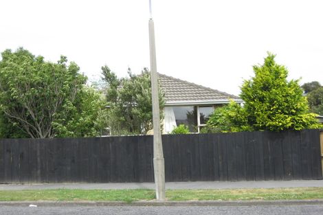 Photo of property in 30 Frensham Crescent, Woolston, Christchurch, 8062