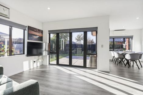 Photo of property in 6 Taiwhenua Street, Rangiora, 7400