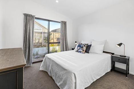 Photo of property in 9 Mcneil Crescent, Wanaka, 9305