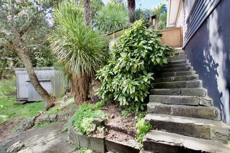 Photo of property in 5 Norman Road, Titirangi, Auckland, 0604