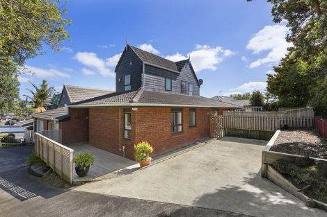 Photo of property in 1/15 Eastwood Rise, Browns Bay, Auckland, 0630