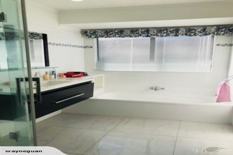 Photo of property in 16 Bob Charles Drive, Golflands, Auckland, 2013