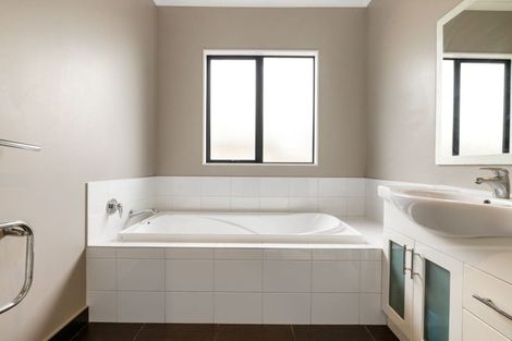 Photo of property in 131c Rototuna Road, Rototuna, Hamilton, 3210