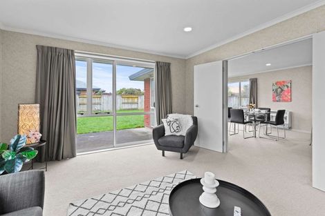 Photo of property in 5 Boston Parade, Kelvin Grove, Palmerston North, 4414