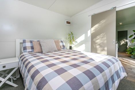 Photo of property in 163 Ocean Beach Road, Tairua, 3508