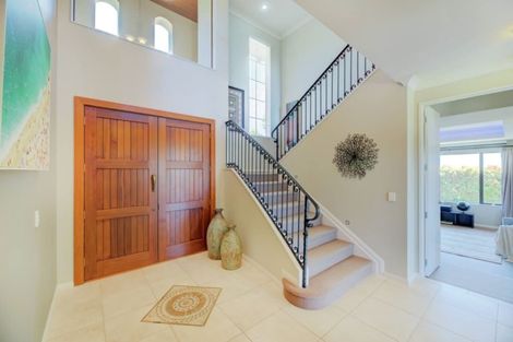 Photo of property in 298 Point Drive, Dannemora, Auckland, 2016