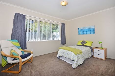 Photo of property in 19 Anchorite Way, Red Beach, 0932