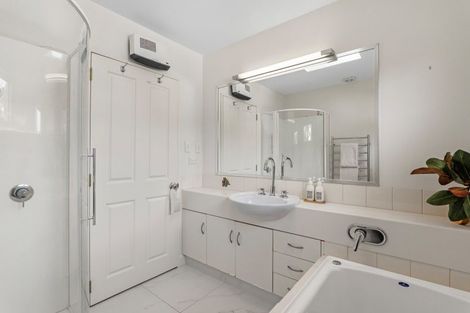 Photo of property in 19 Enticott Place, Huntsbury, Christchurch, 8022