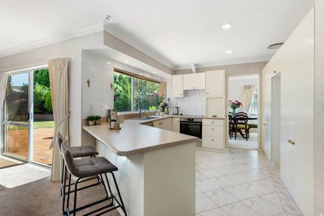 Photo of property in 10 Yarlside Place, Northpark, Auckland, 2013