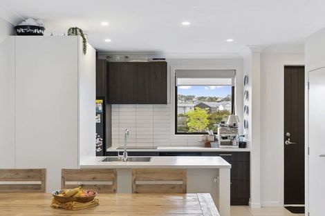 Photo of property in 49 Koura Drive, Red Beach, 0932