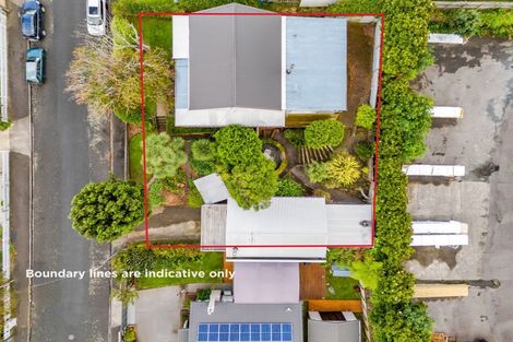 Photo of property in 35 Belt Road, Moturoa, New Plymouth, 4310