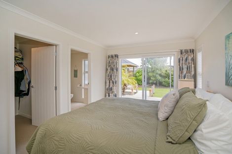 Photo of property in 3 Mermaid Place, Whitianga, 3510