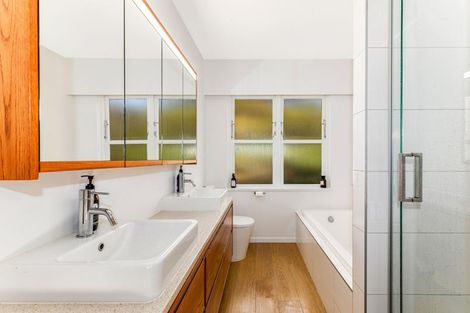 Photo of property in 36 Norton Park Avenue, Fairfield, Lower Hutt, 5011