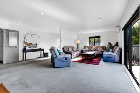 Photo of property in 10a Kororako Grove, Whalers Gate, New Plymouth, 4310