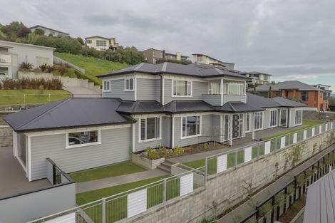 Photo of property in 6 Rushden Rise, Westmorland, Christchurch, 8025