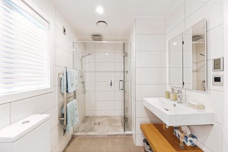 Photo of property in 105 The Esplanade, Manly, Whangaparaoa, 0930