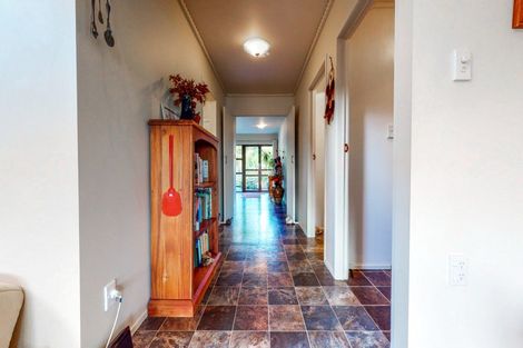 Photo of property in 43 Otuturu Crescent, Ruamahunga, Thames, 3575