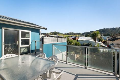 Photo of property in 3 Savage Avenue, Waihi Beach, 3611