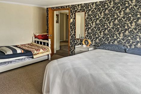 Photo of property in 13 Koputara Road, Himatangi Beach, Foxton, 4891